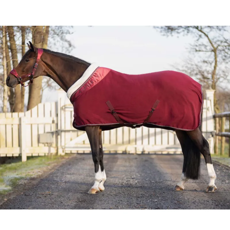 QHP Gloss Fleece Rug - Burgundy