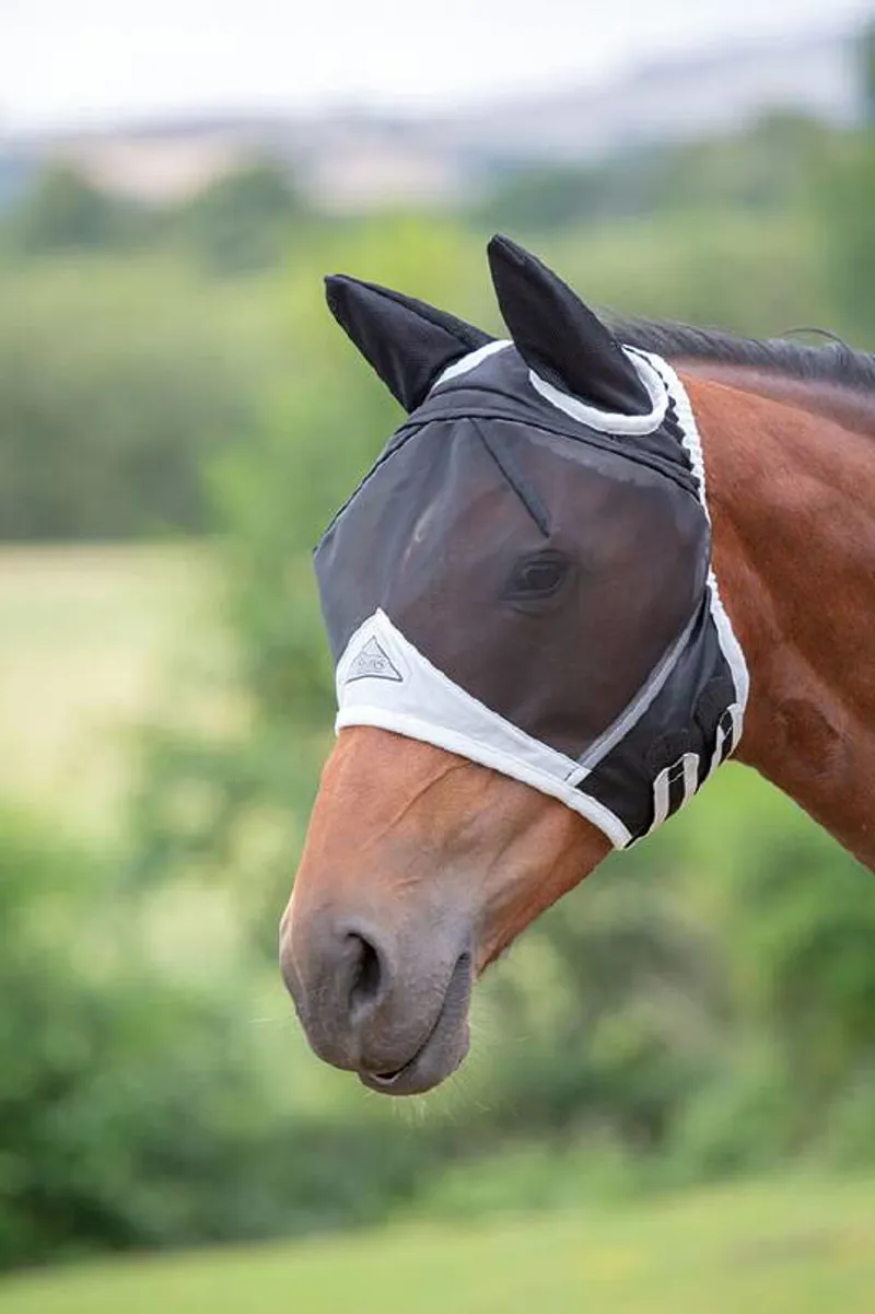 Shires Fine Mesh Fly Mask With Ears In Black