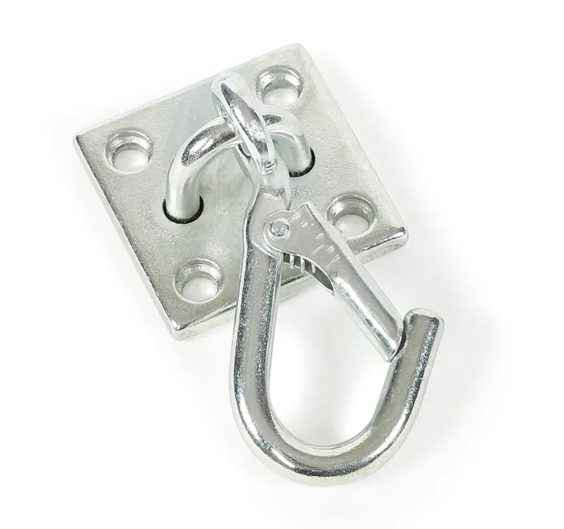 Shires One Size Metal Snap Hook On Wall Plate