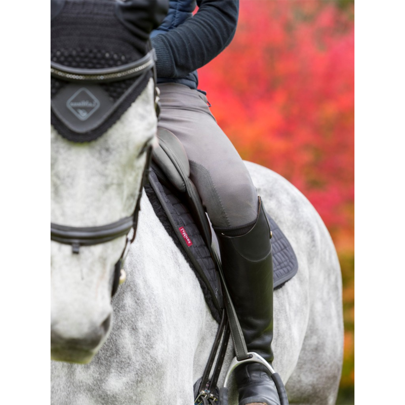 LeMieux Sensitive EuroJump Square - Black-2