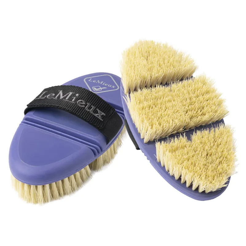 LeMieux Flexi Scrubbing Brush - Bluebell 