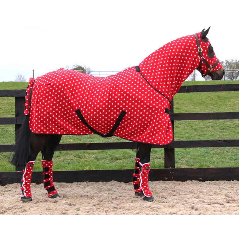 Supreme Products Dotty Fleece Rug - Rosette Red-1