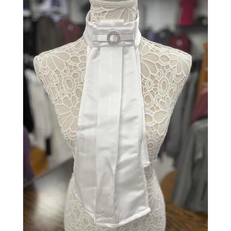 ShowQuest Regency Cluster Tied Stock - White