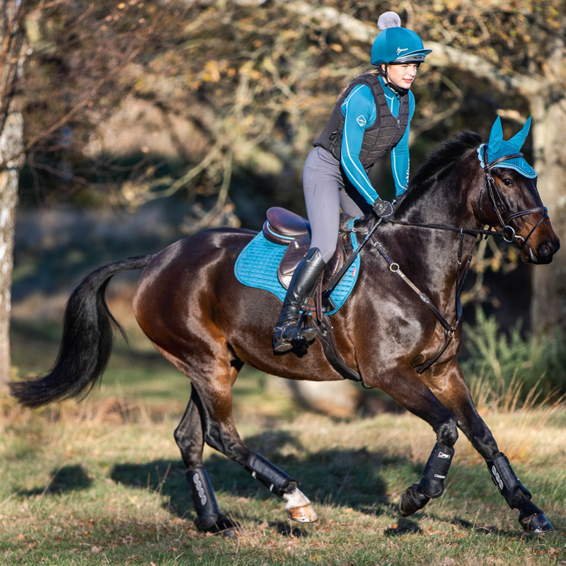 LeMieux Suede Close Contact Square - Marine-2