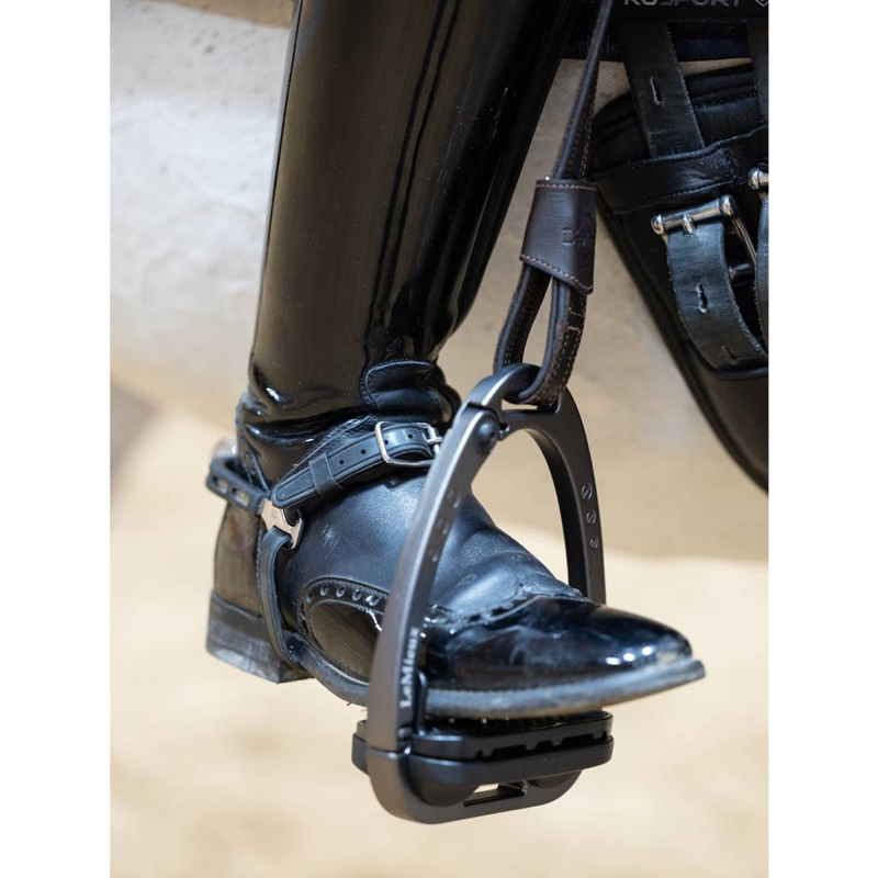 LeMieux Vector Close Contact Stirrup Leathers - Brown-1