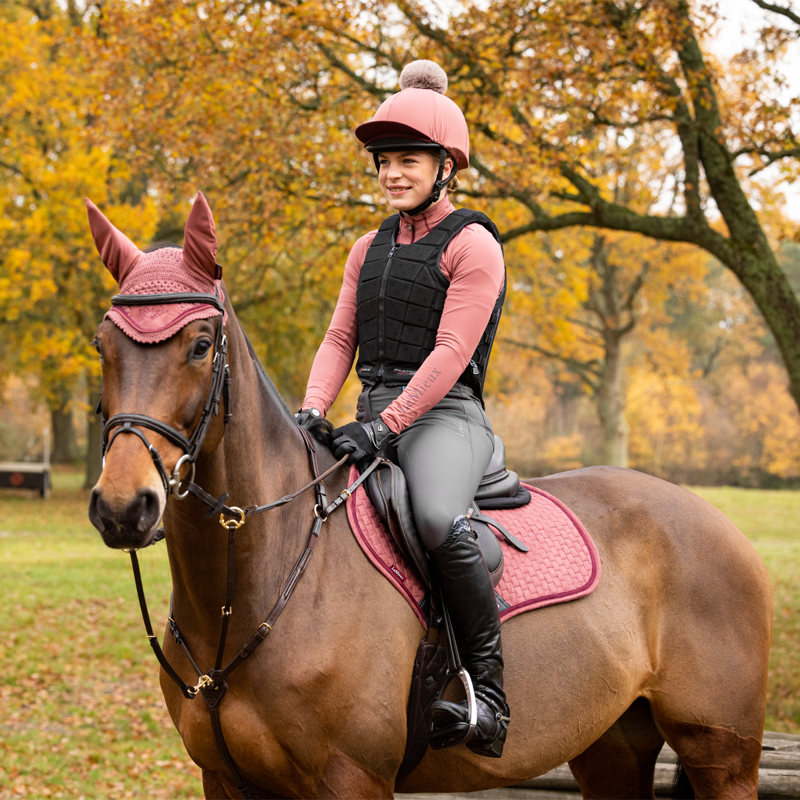 LeMieux Suede Close Contact Square - Orchid-3