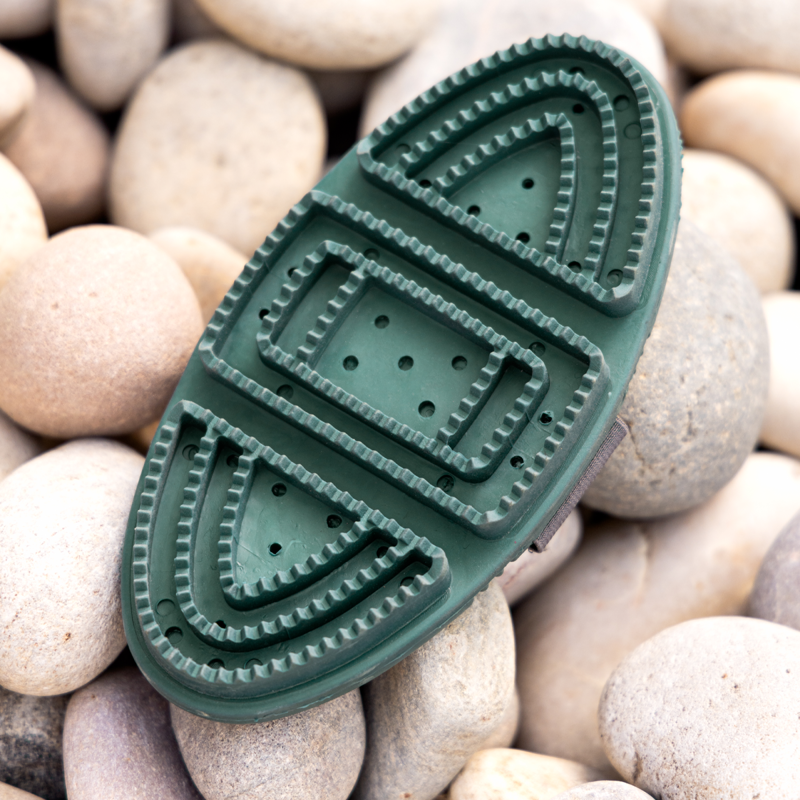 LeMieux Flexi Curry Comb - Spruce-3