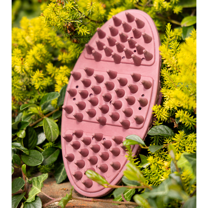 LeMieux Flexi Massage Brush - Orchid-3