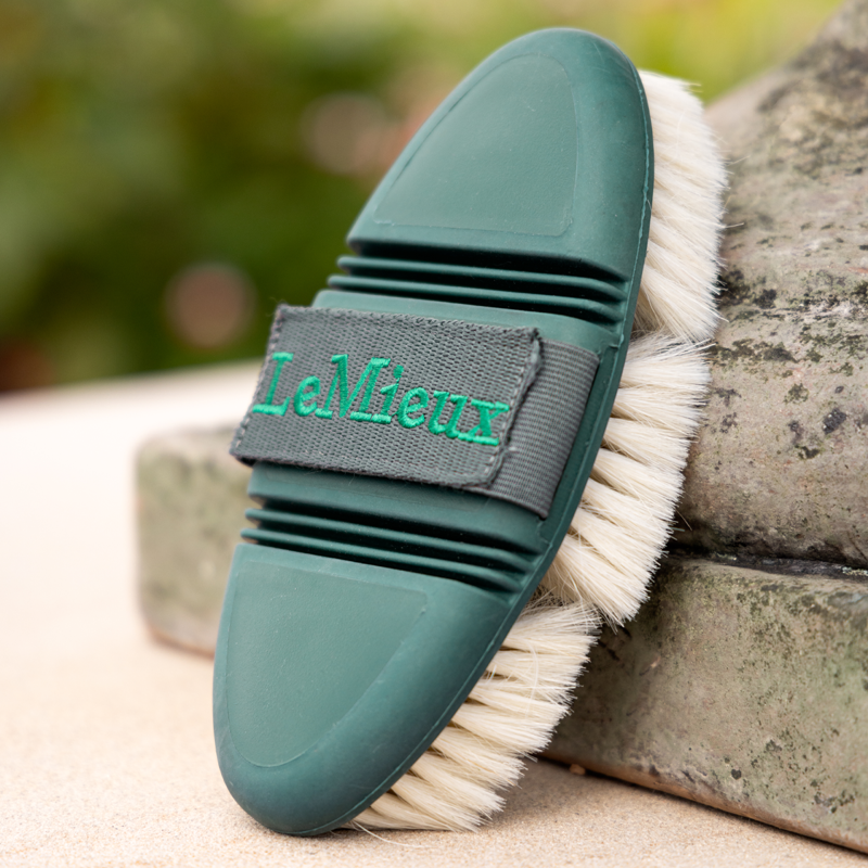 LeMieux Flexi Goat Hair Body Brush - Spruce-3