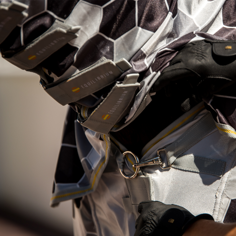 Equilibrium Field Relief Fly Rug - Grey-8