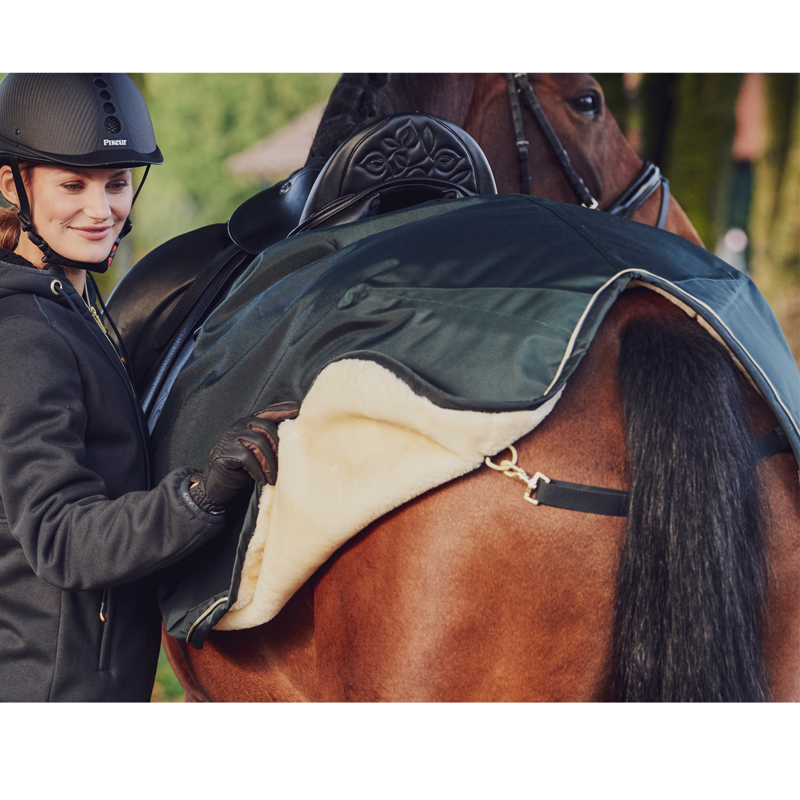 Eskadron Faux Fur Exercise Sheet Heritage AW21 - Antique Green -2