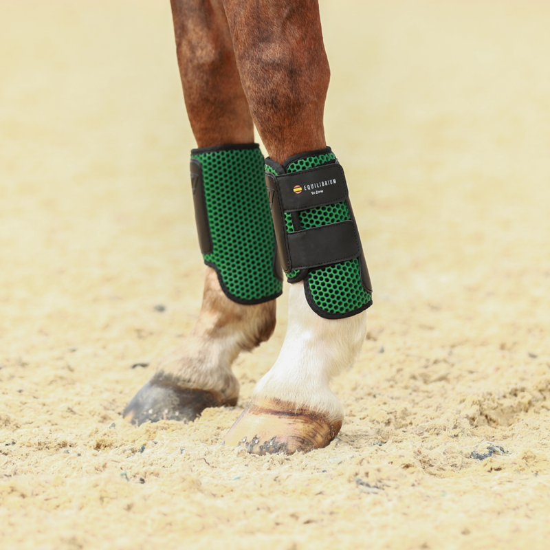 Equilibrium Tri-Zone Impact Sports Boots - Front - Hunter Green-1