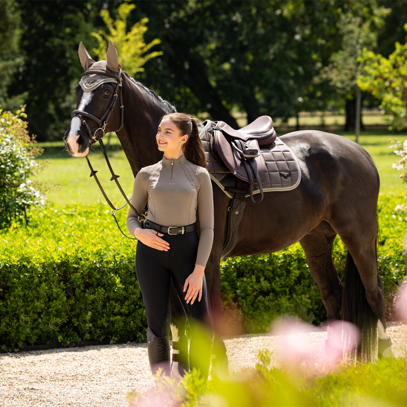LeMieux Loire Classic Close Contact Square - Walnut-3