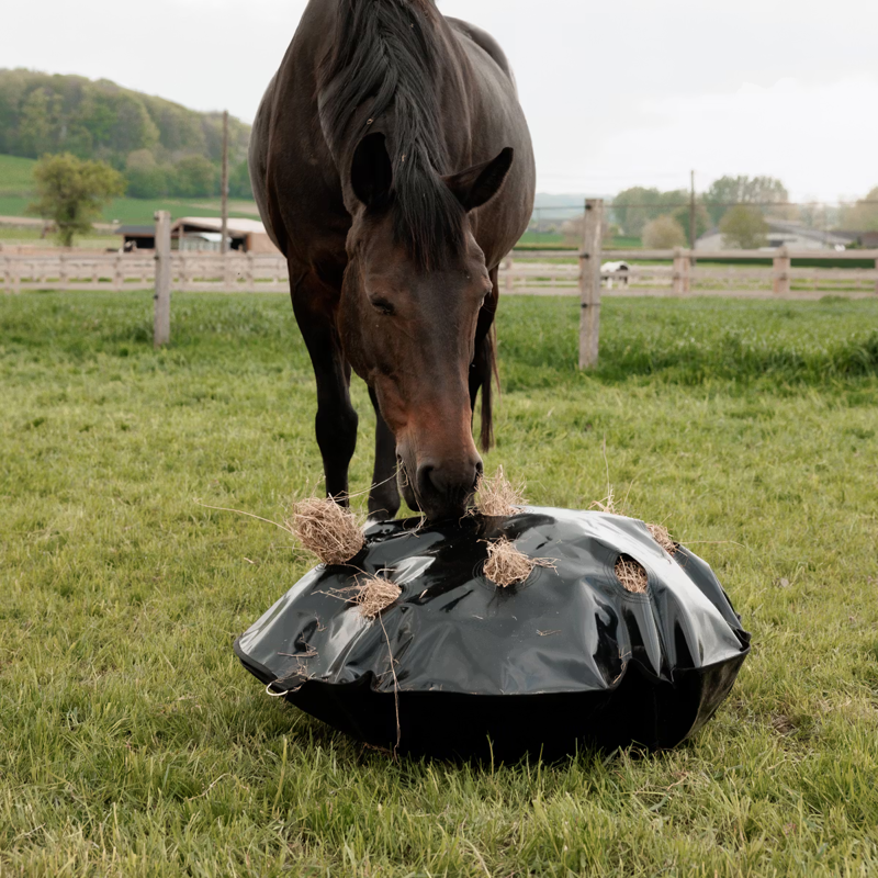 Kentucky Play and Haybag Slowfeeder Round - Black