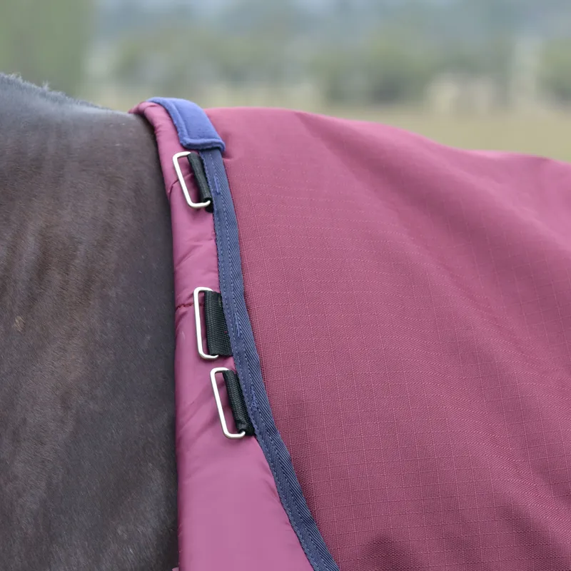 WeatherBeeta ComfiTec Essential Standard 100g Turnout Rug - Burgundy/Navy-2