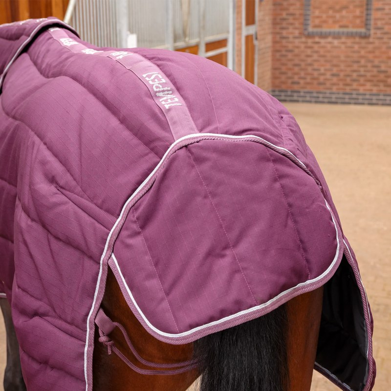 Shires Tempest Original 300 Stable Rug and Neck - Burgundy-2