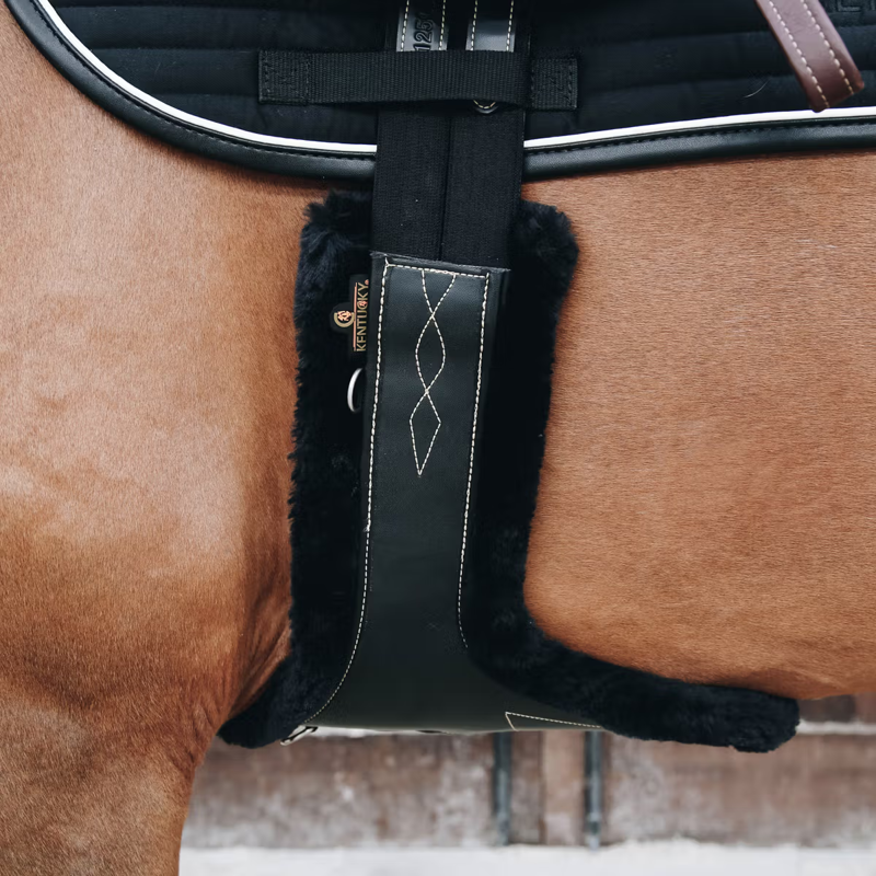 Kentucky Sheepskin Stud Girth Cover - Black-1