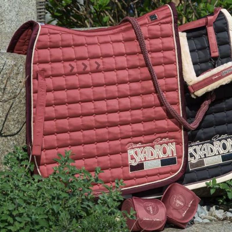 Eskadron Platinum Glossy Crystal Saddlecloth - Light Berry-1