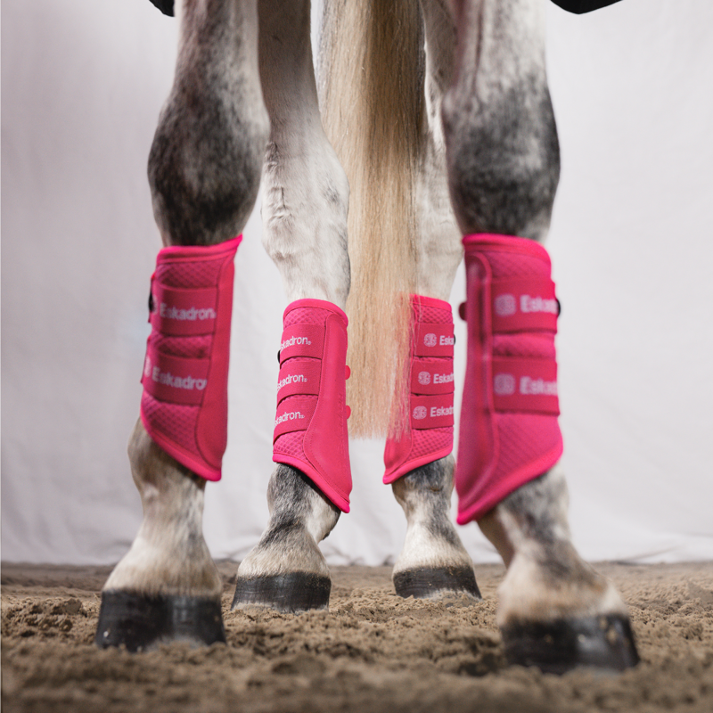 Eskadron Mesh Tendon Boots Dynamic AW26 - Lipstick-2