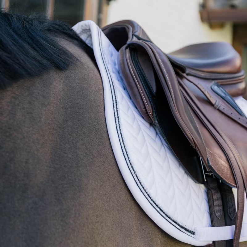 Kentucky Show Jumping Saddlepad with Metal Chain Full - White-1