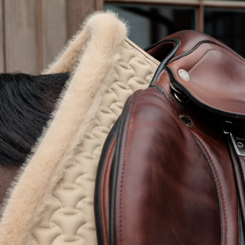 Kentucky Fake Fur Plaited Quilt Jumping Saddlepad Full - Beige-1