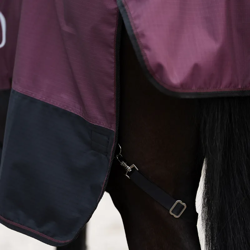 HV Polo Essential 200g Turnout Rug - Wine-6