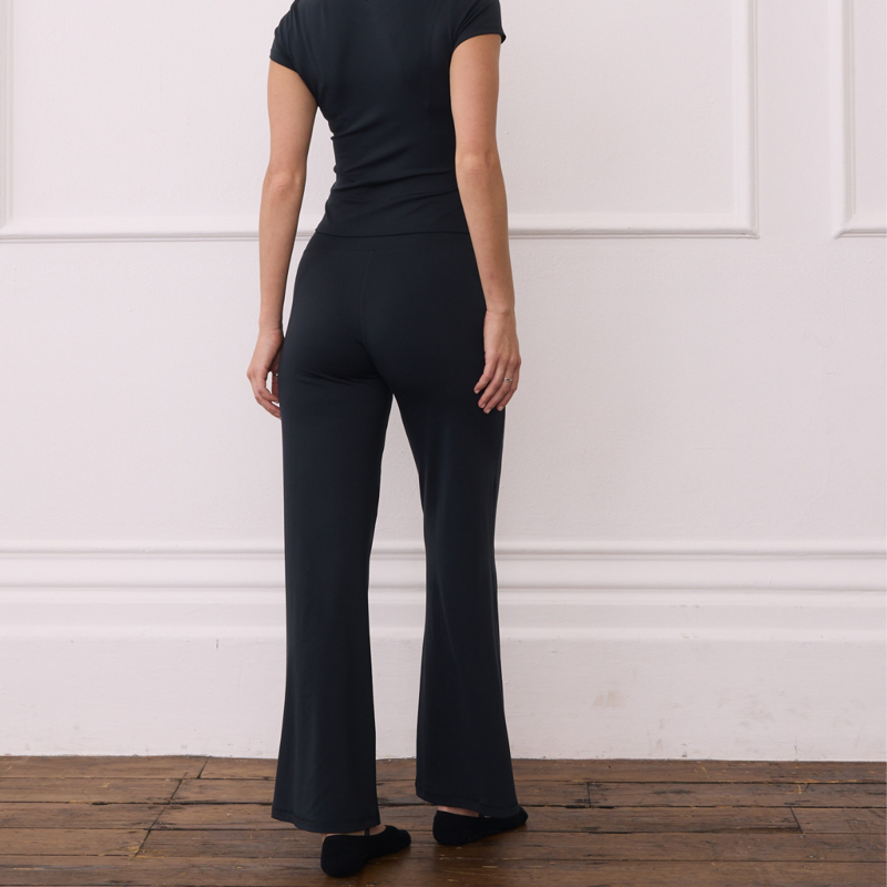 Gym + Coffee Day Kind Women's Wide Leg Legging - Black-2