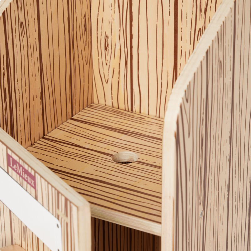 LeMieux Hobby Horse Wooden Stable-2