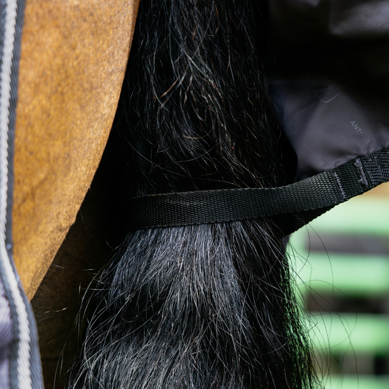 LeMieux Arika Check 200g Turnout Rug - Cocoa-5