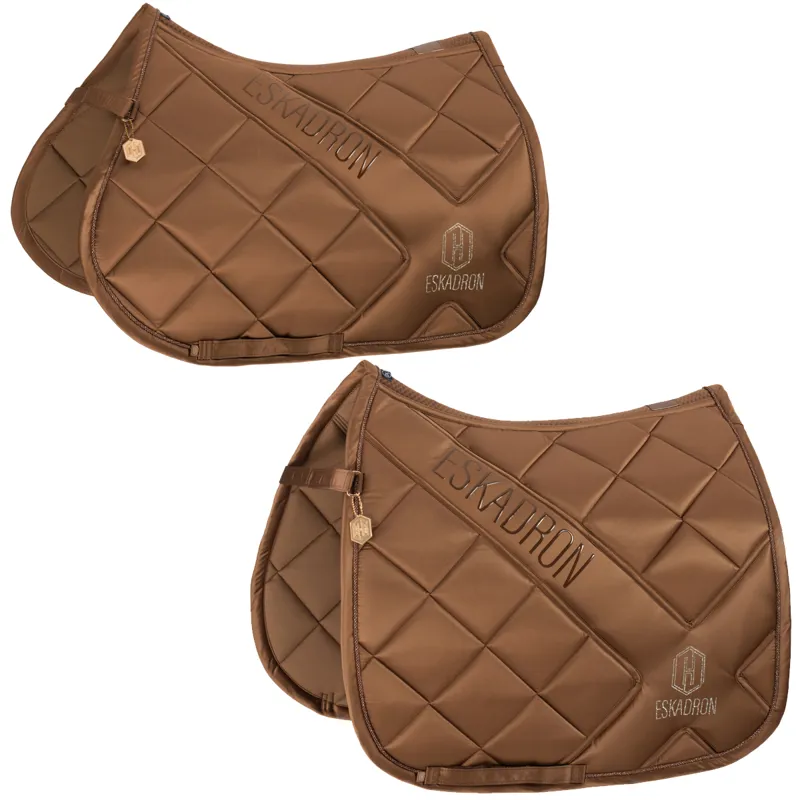 Eskadron Bicross Matt Gloss Saddlecloth Heritage AW24 - Almond