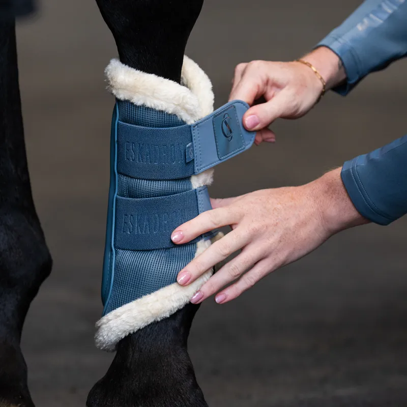 Eskadron Mesh Faux Fur Tendon Boots Classic Sports SS25 - Steel Blue-1