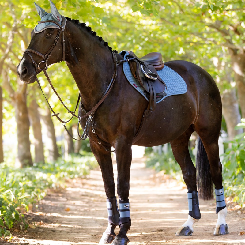 LeMieux Suede Close Contact Square - Ice Blue-1