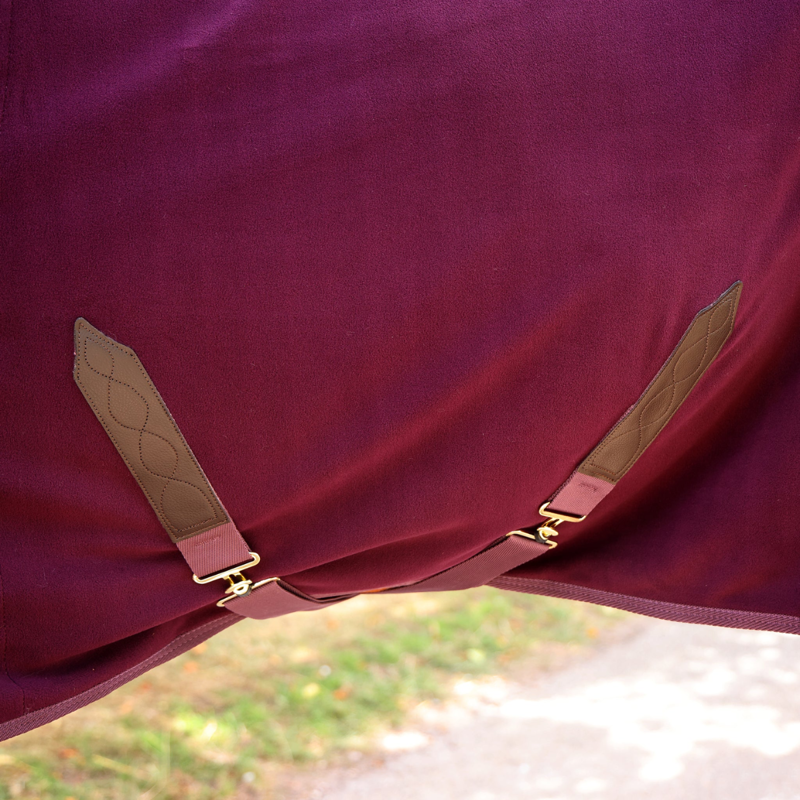 Shires Deluxe Fleece Rug - Black Cherry-2