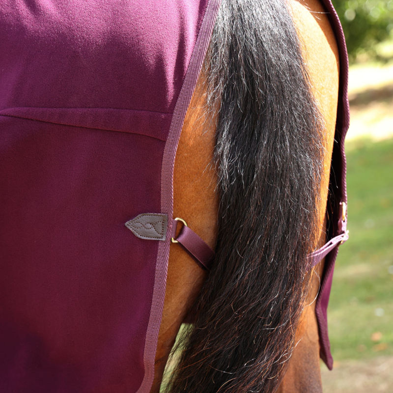 Shires Deluxe Fleece Rug - Black Cherry-3