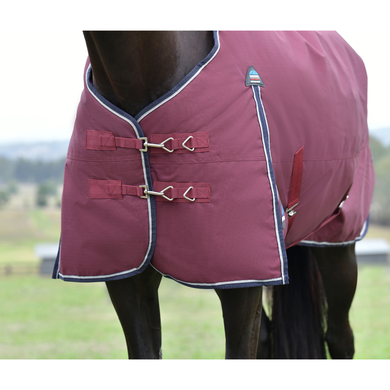 WeatherBeeta ComfiTec Essential Turnout 220g Rug - Burgundy/Navy-2