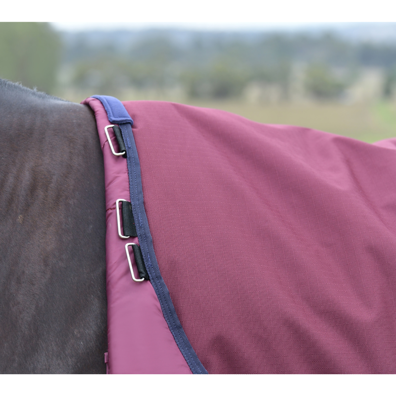 WeatherBeeta ComfiTec Essential Turnout 220g Rug - Burgundy/Navy-4