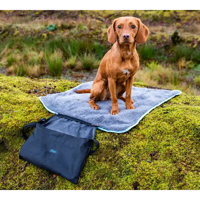 Henry Wag Easy-Roll Travel Pet Bed