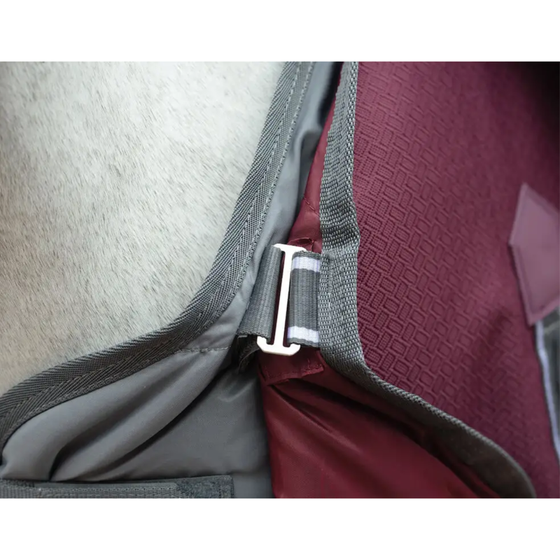 WeatherBeeta ComFiTec Plus Dynamic II Combo Neck Medium Turnout Rug - Maroon/Grey/White-4