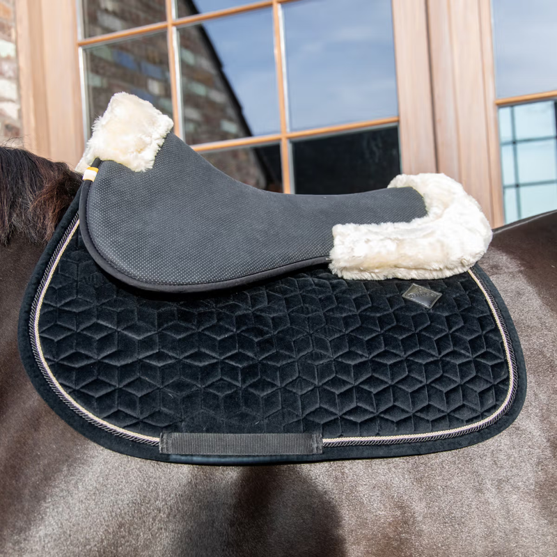 Kentucky Sheepskin Anatomic Absorb Half Pad - Black/Natural