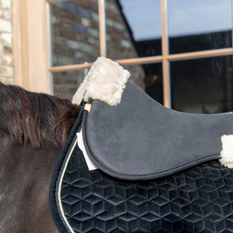 Kentucky Sheepskin Anatomic Absorb Half Pad - Black/Natural-1