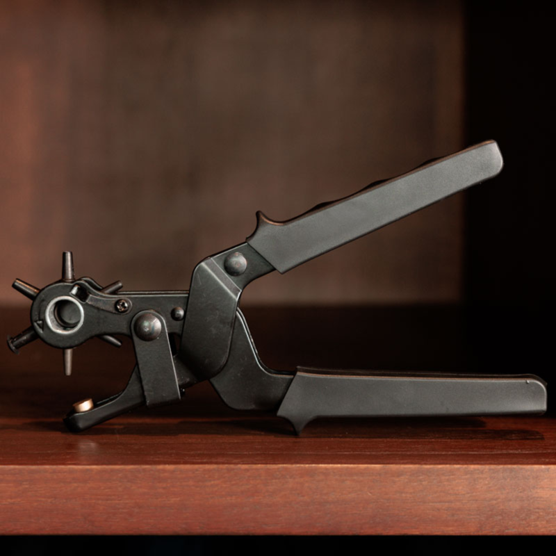 Grooming Deluxe Leather Hole Punch Extra Strong - Black