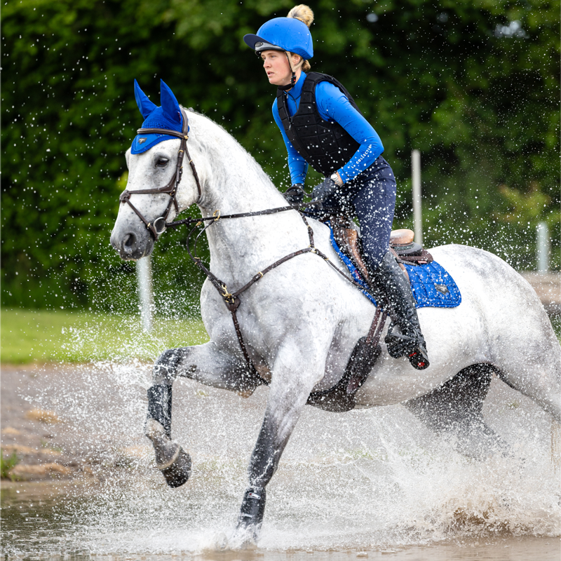 LeMieux Loire Close Contact Square - Bennetton Blue-2