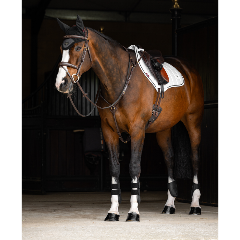 LeMieux Loire Close Contact Square - White-1