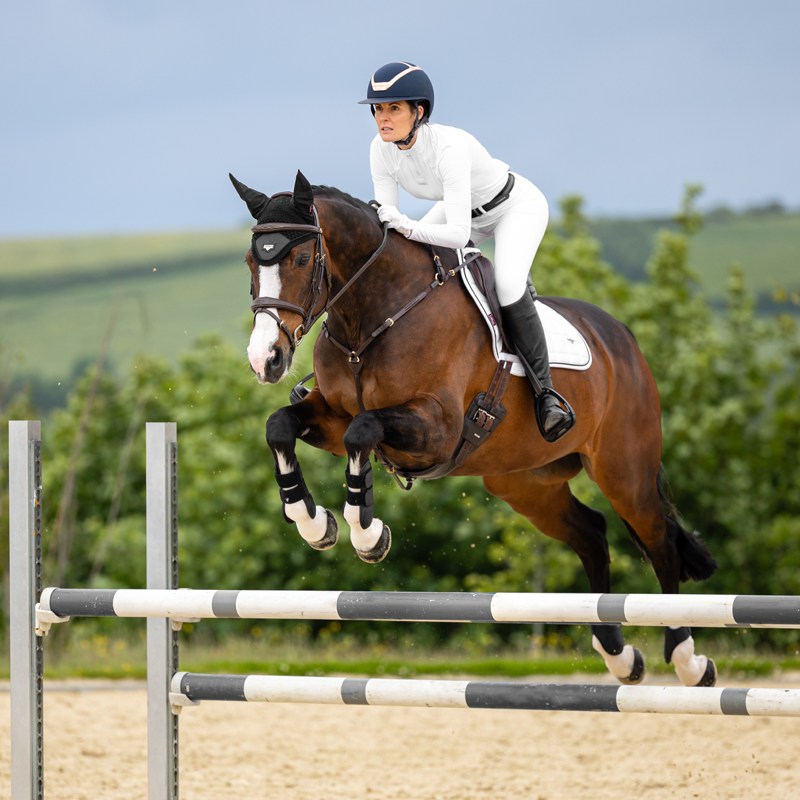 LeMieux Loire Close Contact Square - White-4