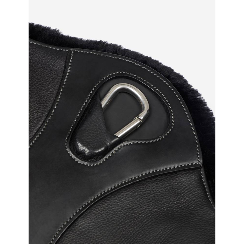 LeMieux Arika Simuwool Contoured Short Stud Girth - Black-3