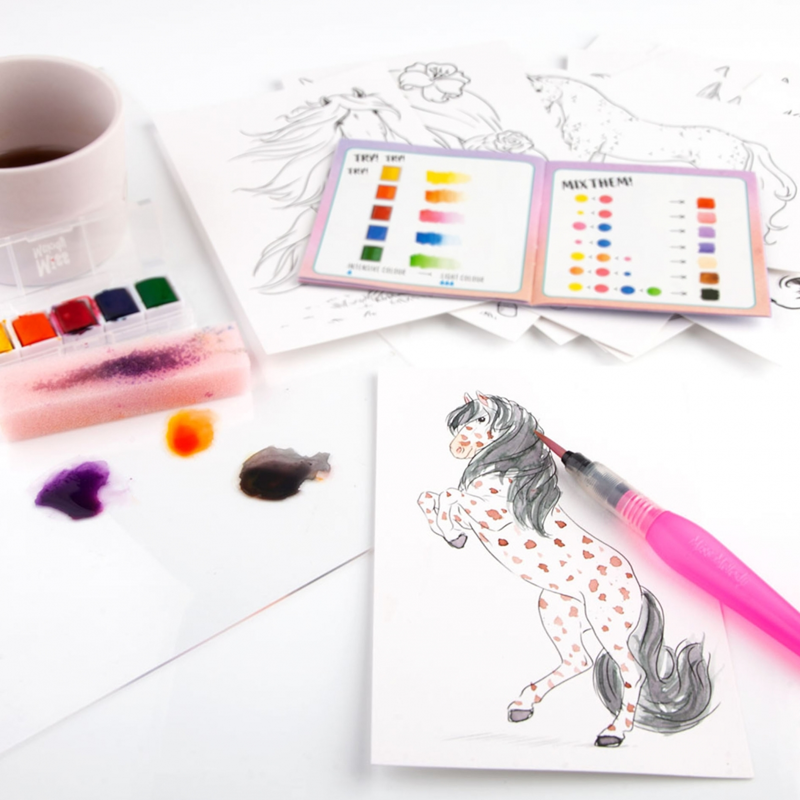 Miss Melody Watercolour Set-2