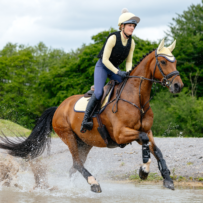 LeMieux Suede Close Contact Square - Mimosa-9