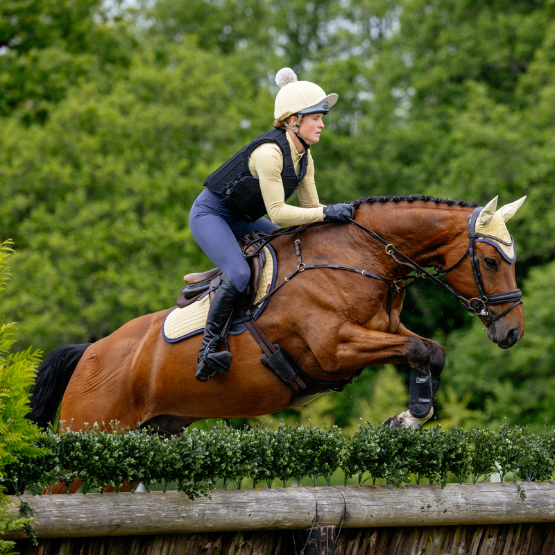 LeMieux Suede Close Contact Square - Mimosa-10