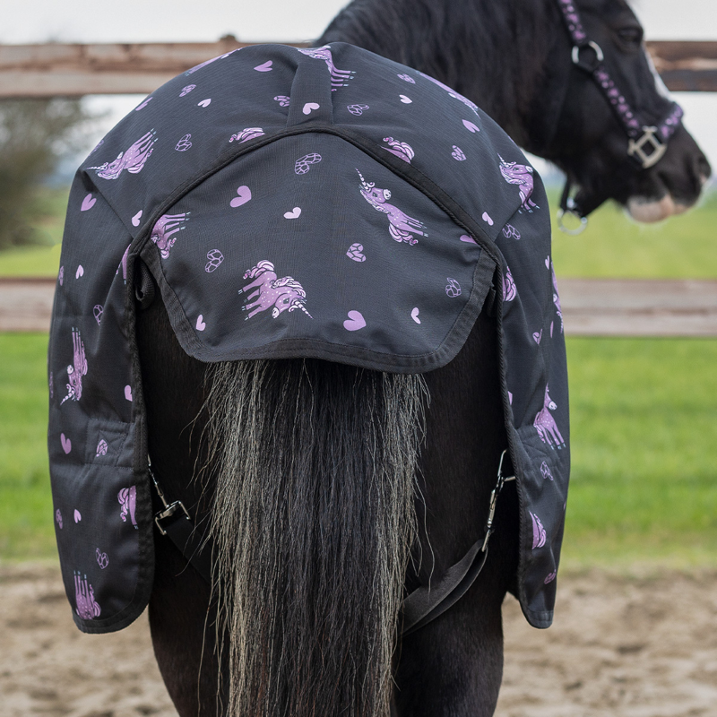 QHP Lize 100g Turnout Rug - Black/Violet-4