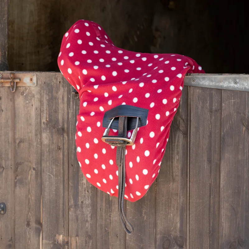 Supreme Products Dotty Fleece Ride On Saddle Cover - Rich Raspberry